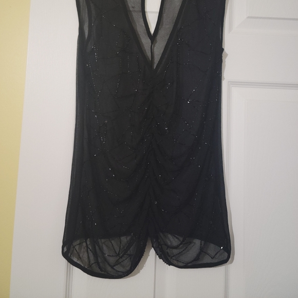 Urban behavior top size US XS black - Picture 2 of 3